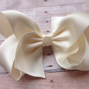 YOU PICK color satin hair bow - satin bows, hair bows, hair bow, bows, hair bows for girls, baby bows, hair clips, hairbows, toddler bows