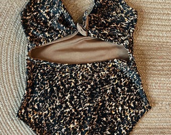 The Cove One Piece in cheetah