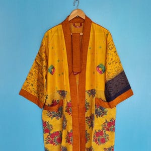 Vintage kimono i rent siden med lapptäcke, japansk morgonrock, boho sidenkimonojacka, lång öppen dustjacka, festivalplagg, unik i lager