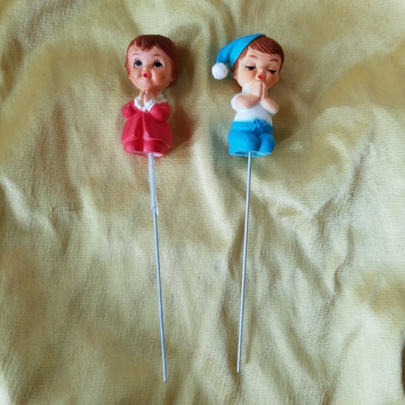Christmas Vintage 1950s Praying Boy Girl Floral Picks Craft Corsage Wreath Stocking Ornament Cupcale Cake Stems Jesus Communion Comfirmation