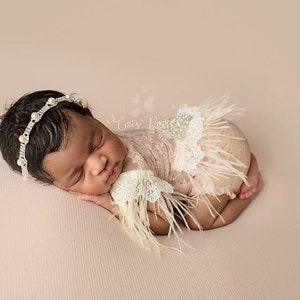 Lace feather baby girl  romper set, Newborn photo prop, newborn romper, newborn Feather romper, newborn baby photo prop, baby photo prop,