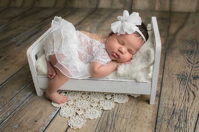 Baby girl white lace romper hotsell