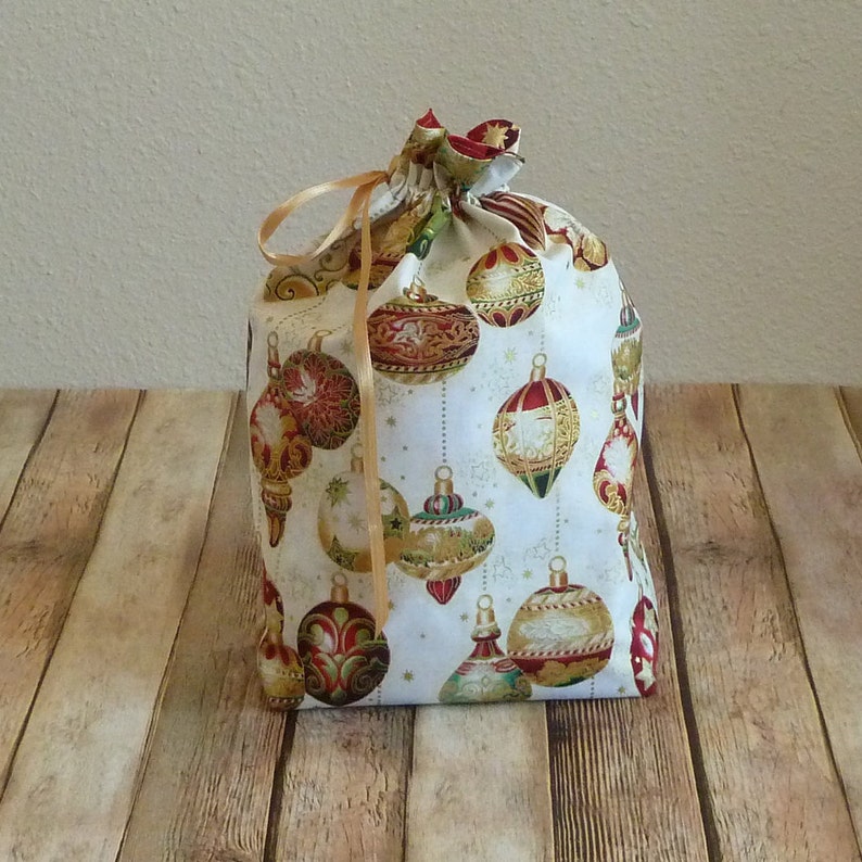 Item BG94 Decorated Christmas Ornaments Fabric Gift Bag