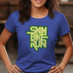 Camisa Swim Bike Run, Camisa para correr, Camisa de triatlón, Camisa de regalo de triatleta, Camisa de ciclismo, Camisa de corredor, Camisa unisex SBR07 verde