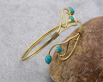 Minimalist  Turquoise  Gold Upper Arm Cuff Bracelet – Smooth Wire Spiral Wrap Armlet