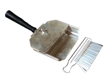 1960s Mid-Century Silver Plated Silent Butler Crumber with Lucite Brush