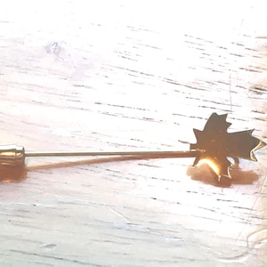 Trifari Signed Canadian Maple Leaf Hat Stick, Lapel/Tie Pin in Gold Tone