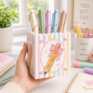 Personalized Teacher Building Block Pen Holder, Custom Name Pencil Pot, Teacher Desk Decor, Classroom Organizer, Teacher Appreciation G
