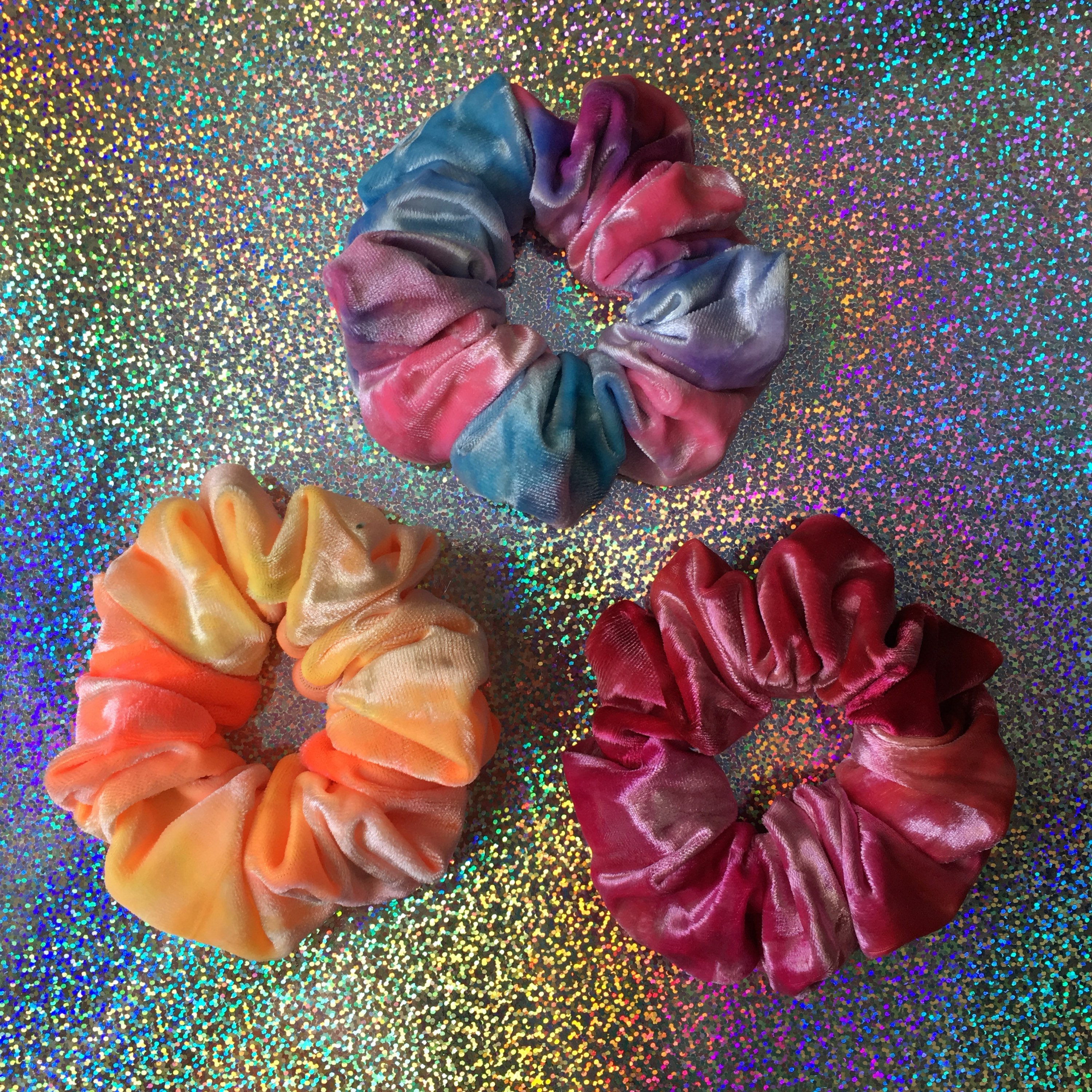VELVETINE Tie-Dye Hair Scrunchie