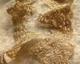 gold lace trim, gold embroidered lace trim, vintage style lace in gold, bridal lace trim, gold scalloped lace trim