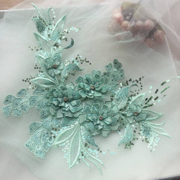 3d mintgrüne Seidenblumen Motiv Spitze Applikation, schwere PerlenSpitze Applikation, 3D Spitze Applikation mit Strass, 3d floral, 3D Blumen Applikation