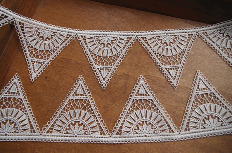 vintage style lace trim, Triangle lace trim, geometric pattern lace trimming DG127B image 3