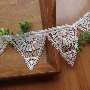 vintage style lace trim, Triangle lace trim, geometric pattern lace trimming DG127B image 2