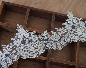 ivory Lace Trim for bridal veil with floral, guipure lace trim, scalloped lace, bridal lace trim, alencon lace trim CGHB107