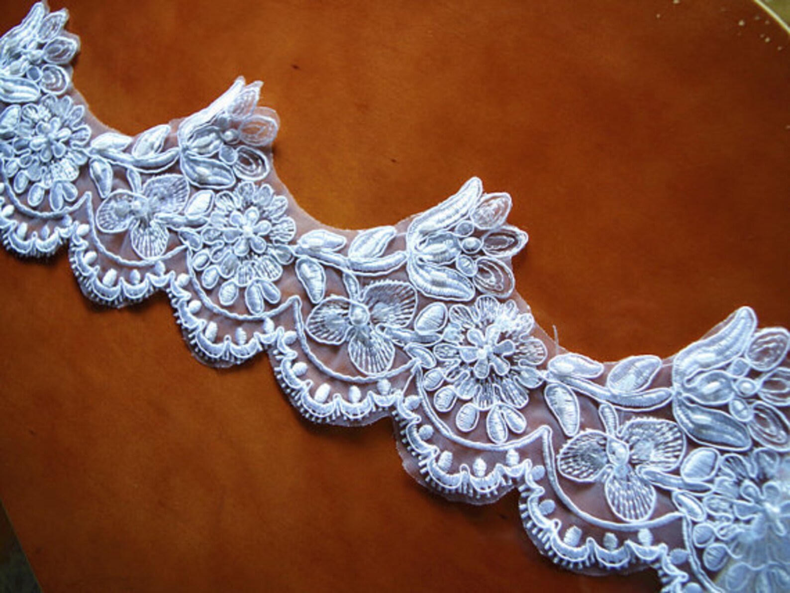 White 8cm Beaded Pearl Lace Trim – 1 Yard – Bridal Belt, DIY Crafts – Pakistan