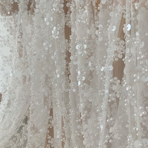 Tela francesa de lentejuelas y encaje de cuentas cortada a medida para vestido de novia, tela de encaje de tul de cuentas pesadas imagen 2