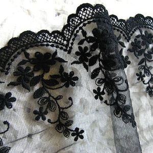 black lace trim , cotton embroidered mesh lace with scalloped trim, retro floral lace
