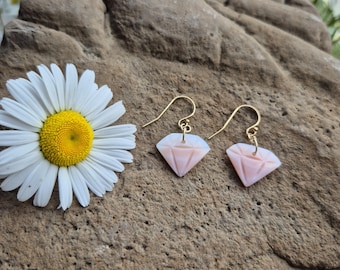 Sculpted diamond-shaped earrings – Wild mother-of-pearl – 14k gold-filled – Ellipsy Jewelry