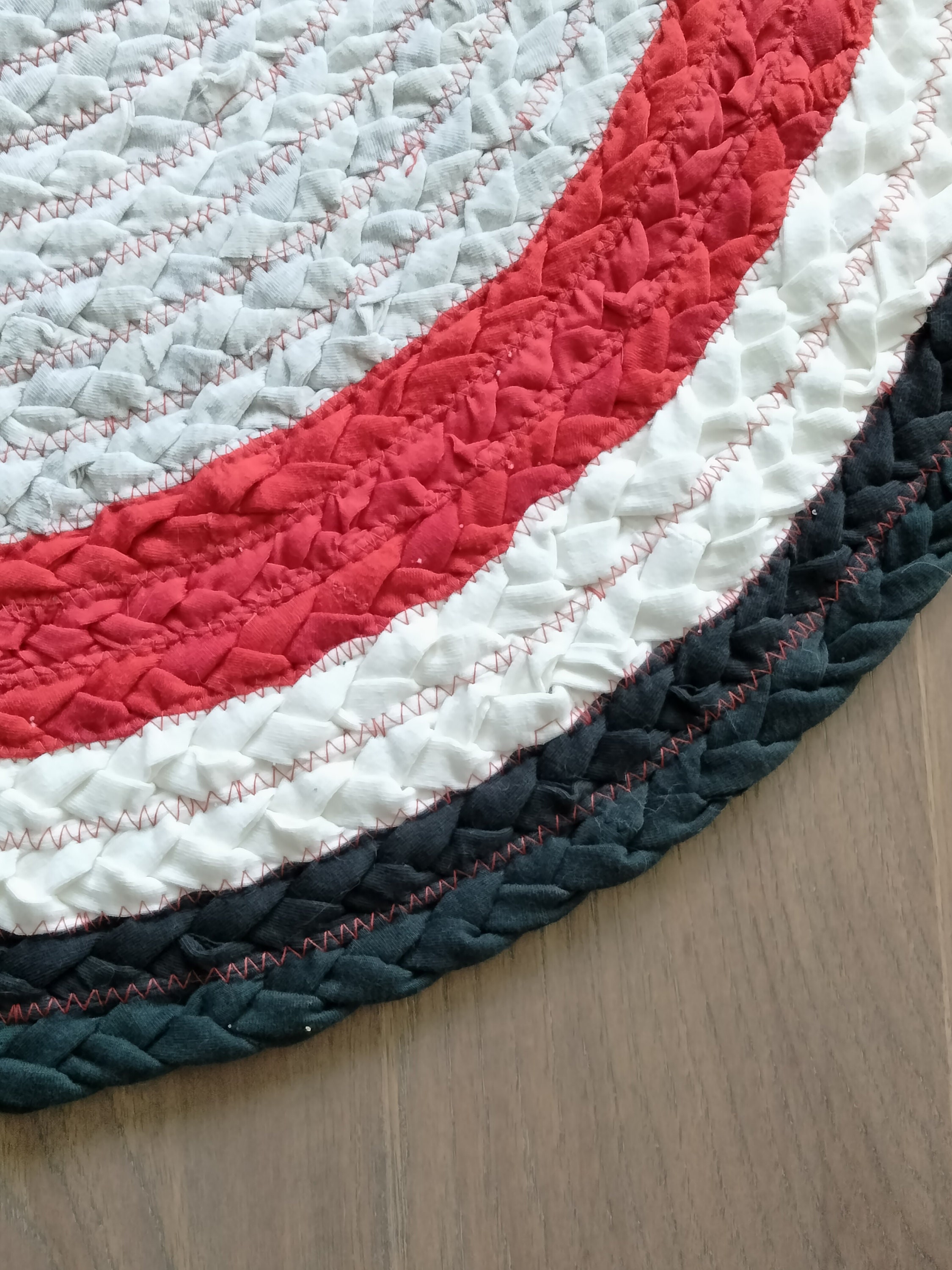 Bullseye Braided Rug Round 32-inch Black White Red Gray - Etsy