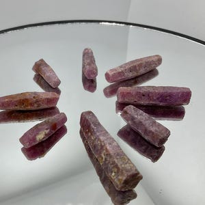 Rough Ruby Crystal Set (8 Pieces, 3/4” to 1 1/4”)