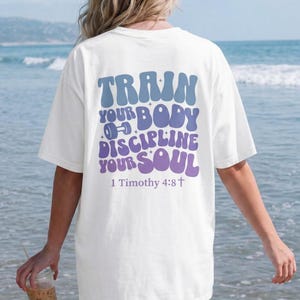 Koszulka Christian Gym, Train Body Discipline Soul, 1 Tymoteusza 4:8, Bawełna w wygodnych kolorach