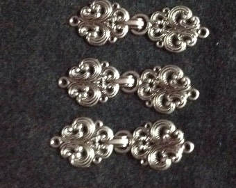 Set of 5 silver metal button clasps for sewing and  knitting supplies reclaimed by upcycledtotebags  on etsy knitting supply