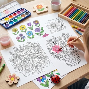 Könnte beinhalten: Eine Sammlung von Blumen-Malvorlagen mit Strichzeichnungen von Blumensträußen und einzelnen Blüten. Das Set enthält einen Aquarellfarbkasten, eine Holzkiste mit Buntstiften, Wachsmalstifte und einen kleinen, blumenförmigen Holzausschnitt.