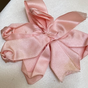 Antique ribbon work 1900s bow silk pink