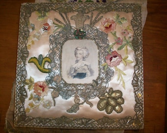 18th century Very special antique box of ribbon work, lace, silk, and metal lace 1700s