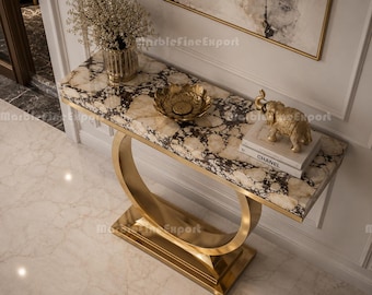 Mesa de console artesanal em mármore Arabescato, com estrutura em aço inoxidável dourado para hall de entrada.