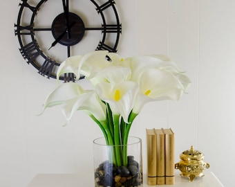 Large Real Touch White Calla Lilies Artificial Flowers Arrangement in Round Glass Vase for Artificial Faux Home Decor