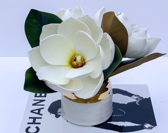 ホワイトマグノリア造花 アレンジメント ホワイトマグノリアアレンジメント：リアルタッチの花のセンターピース