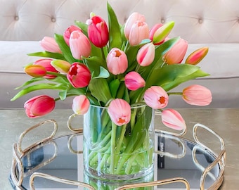 Centro de mesa con tulipanes de tacto real: arreglo floral artificial en rosa claro y oscuro