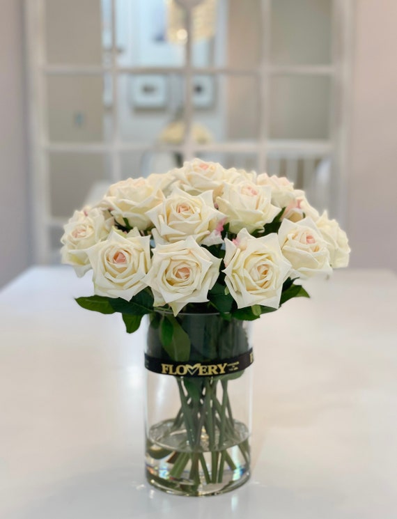 Composizione di fiori artificiali alti, rose avorio Real Touch in vaso di  vetro come centrotavola floreale per tavolo da pranzo, per decorazioni per  la casa, giorno del Ringraziamento, 35,6 cm -  Italia