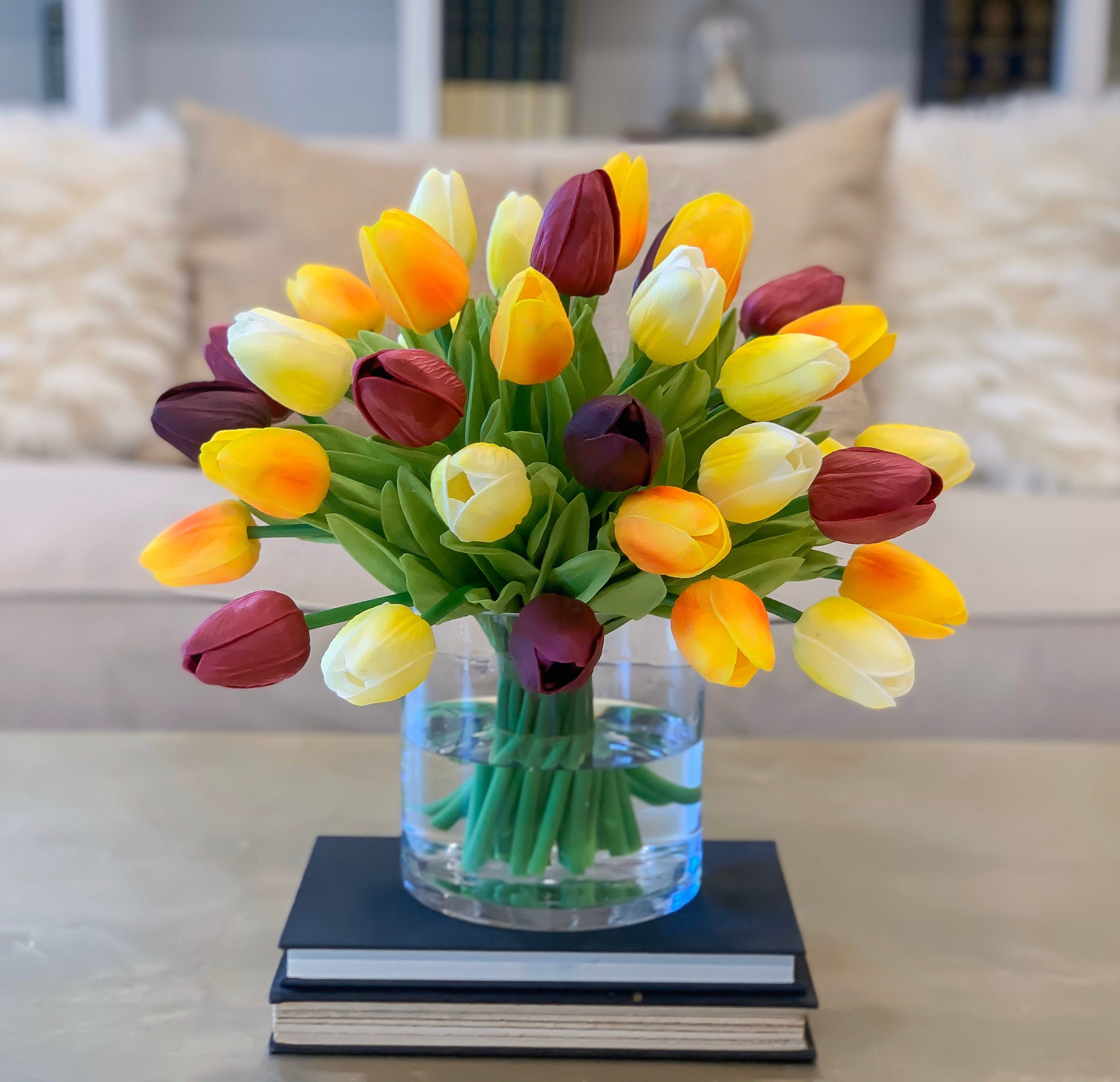 Echte Touch Tulpen Mitgesteck in Vase , Echte Touch Tulpen Blumengesteck,  Echte Touch TulpenGesteck, Tulpengesteck