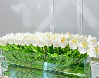 Moderno arreglo de tulipanes de tacto real, blanco largo/blanco apagado, en jarrón de vidrio, centro de mesa de imitación de tulipán, decoración de mesa floral francesa de lujo