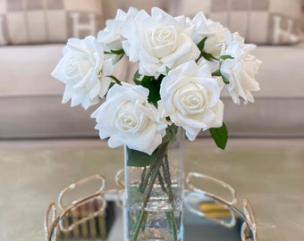 Fake white roses in vase deals