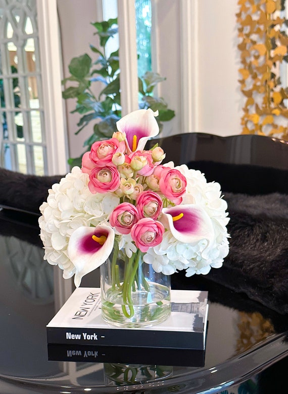 Faux Hydrangea Arrangement: Calla Lily & Ranunculus in Glass Vase