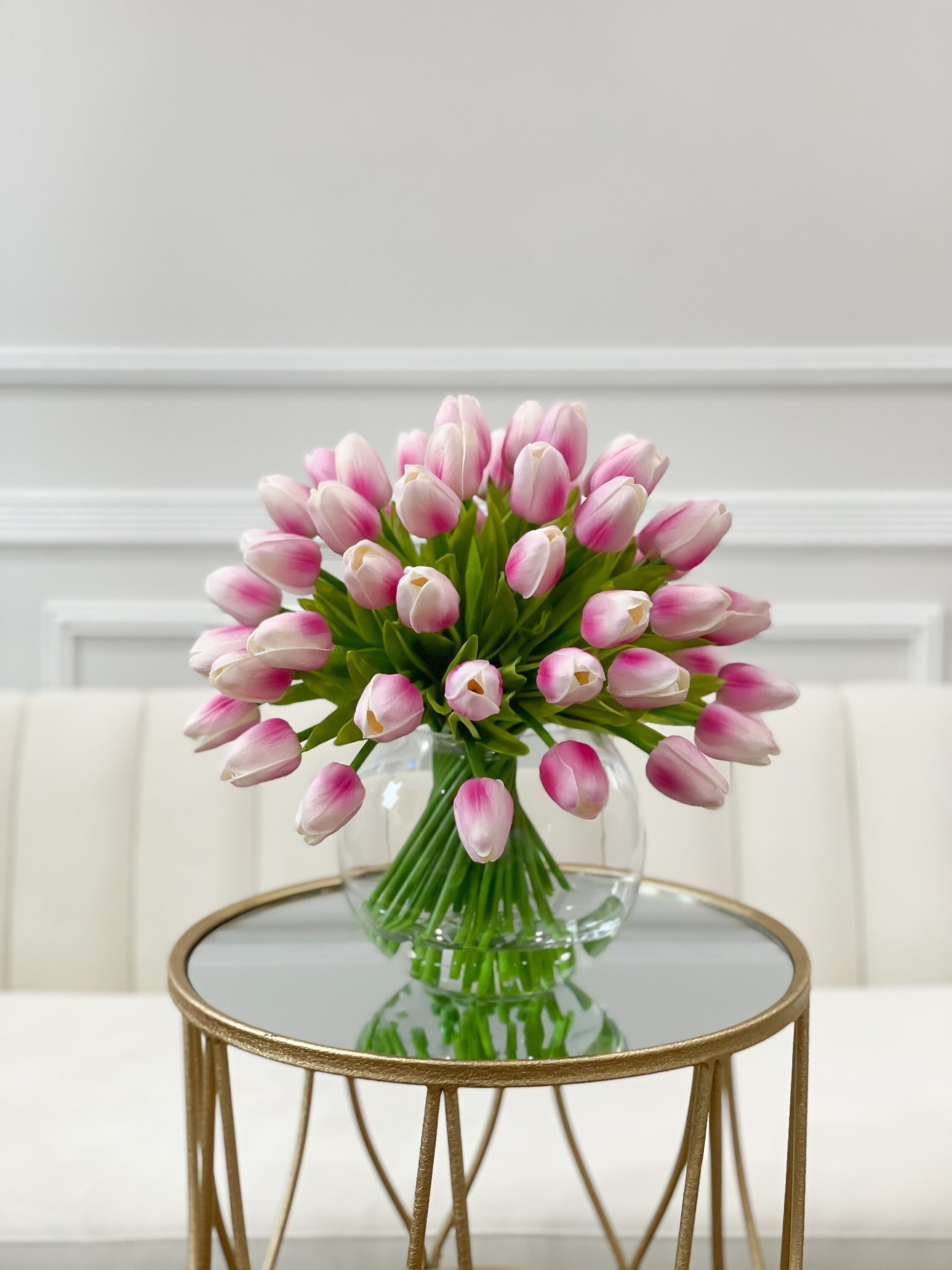 Arreglo de tulipanes artificiales magenta-blanco en taza con lunares,  decoración de mesa de novia, arreglo de flores de imitación de jardín  interior, flor eterna -  México