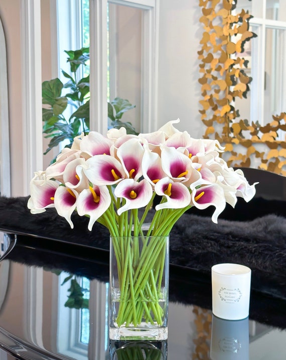 Ombre Calla Lilies Faux Floral Arrangement In Glass Vase Flovery