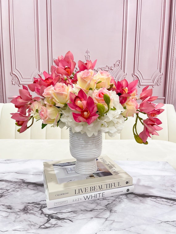 Luxury Arrangement-unique Modern Arrangement-large Austin Roses Real Touch  Flower Arrangement-fuchsia Centerpiece in Gold Vase Home Decor 