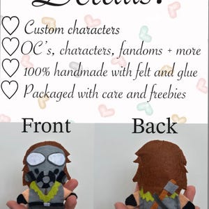 Puede incluir: Una figura de fieltro hecha a mano con cabello casta&ntilde;o, m&aacute;scara gris con gafas blancas y cuello verde lima. La vista trasera muestra cabello casta&ntilde;o, camisa gris y un hacha marr&oacute;n. El texto dice: Details: Custom characters, OC's, fandoms + more.