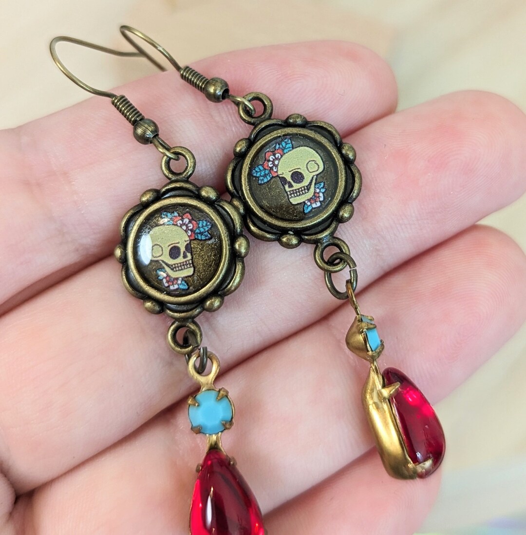 LAST Chance//tattoo Skull Dangle Earrings, Bronze, Day of the Dead