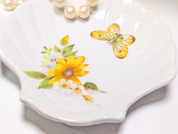 Yellow Flower Ring Dish; Scalloped Shell Dish - image 6