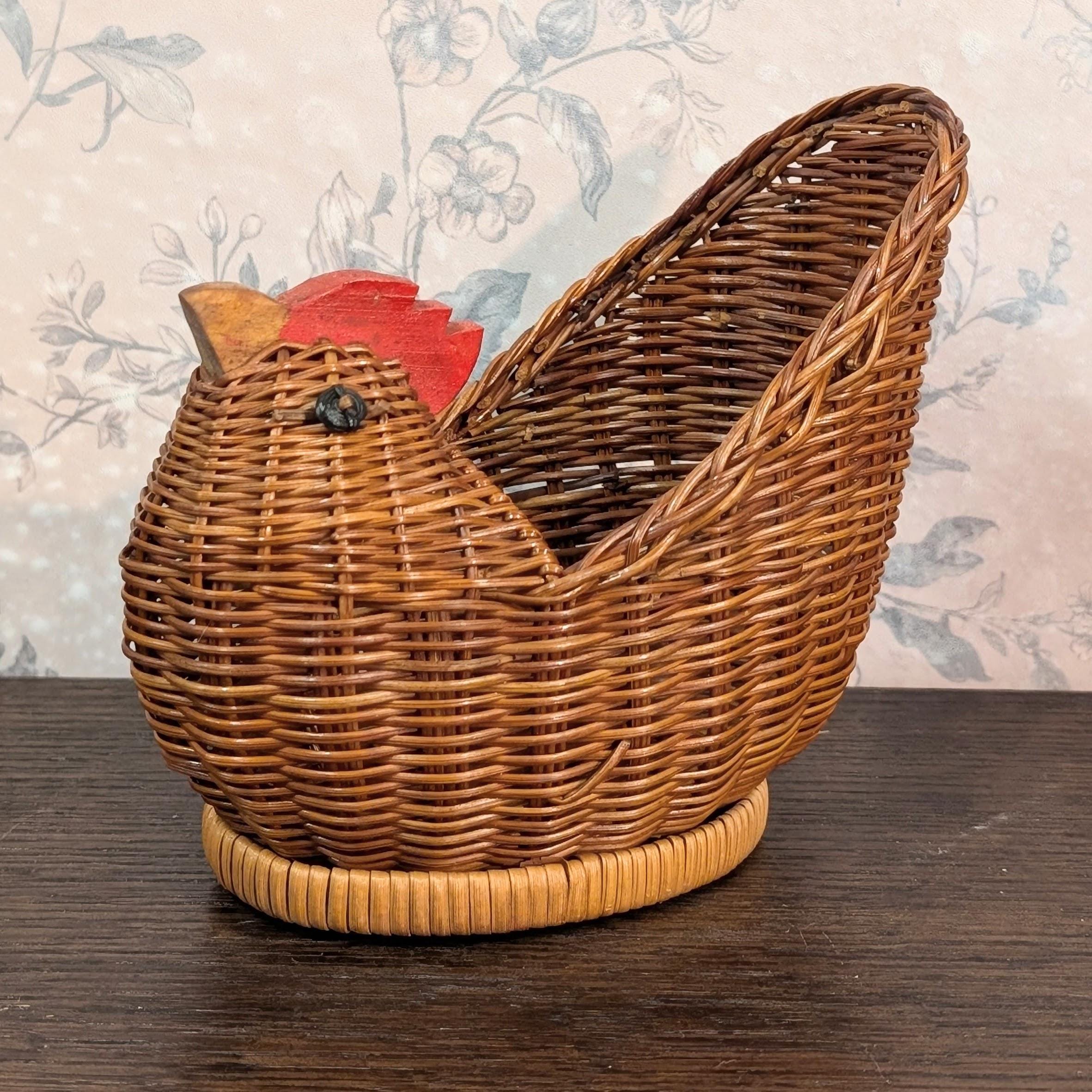 Vintage Chicken Basket, Whicker Chicken Basket, Egg Basket, Gift Idea, Cute Chicken Decor, Chicken Lover, Kitchen Decor, Bathroom Decor