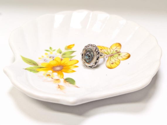 Yellow Flower Ring Dish; Scalloped Shell Dish - image 7