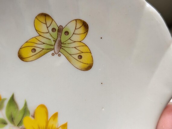 Yellow Flower Ring Dish; Scalloped Shell Dish - image 11