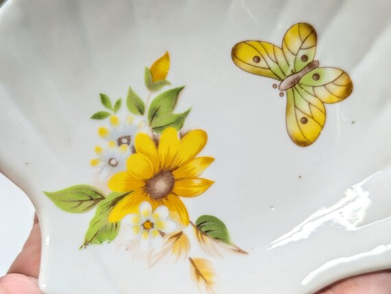 Yellow Flower Ring Dish; Scalloped Shell Dish - image 8
