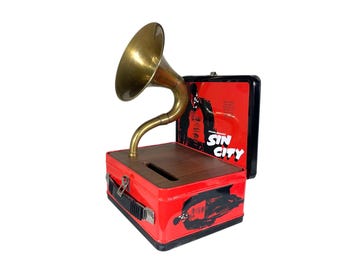 2005 Sin City LunchBox Phone Amplifier, Acoustic iPhone Speaker, Lunch Box Speaker S11