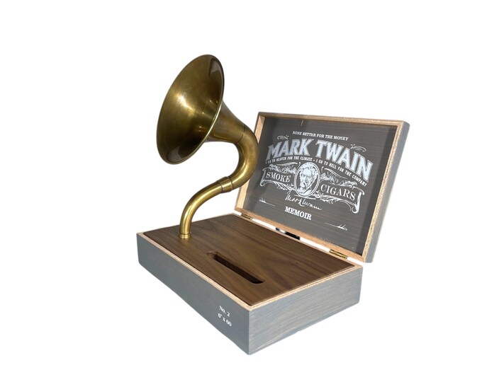 Mark Twain Cigar Box Phone Amplifier, Acoustic iPhone Speaker S16